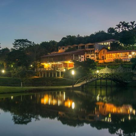 Hospedagem Vila Rica - 500M Do Centro De Cunha Sp エクステリア 写真