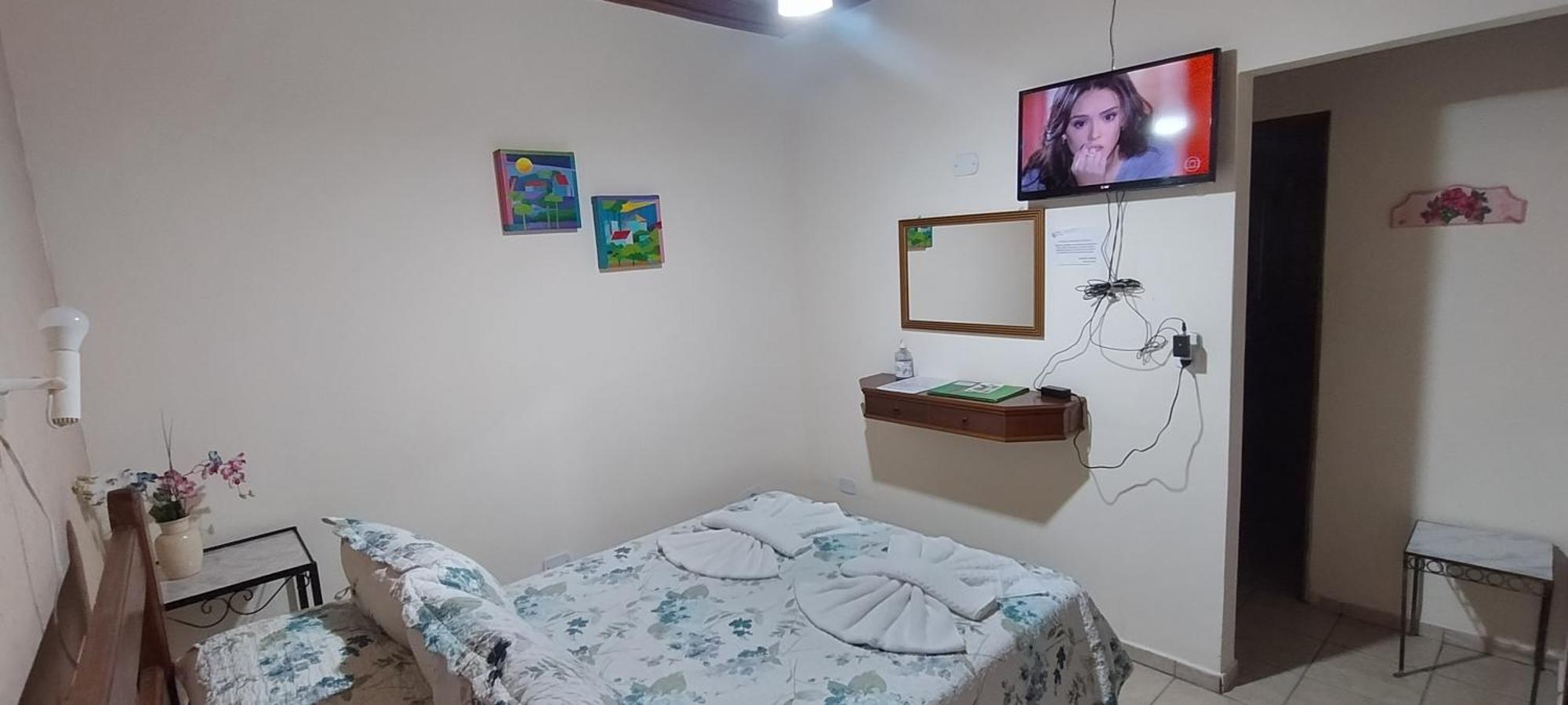 Hospedagem Vila Rica - 500M Do Centro De Cunha Sp エクステリア 写真