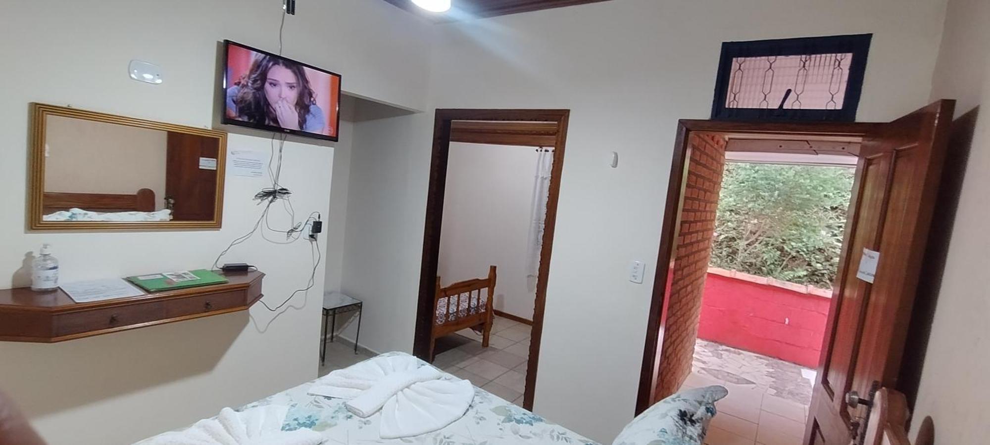 Hospedagem Vila Rica - 500M Do Centro De Cunha Sp エクステリア 写真
