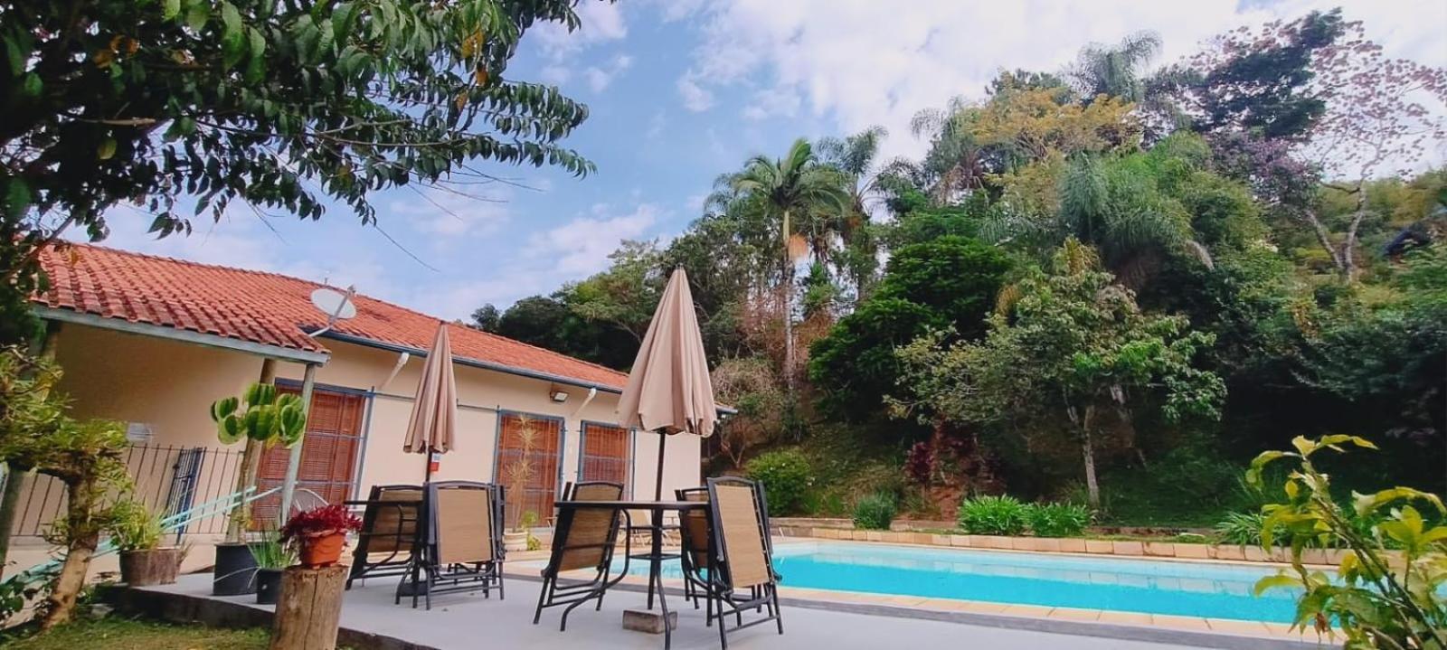 Hospedagem Vila Rica - 500M Do Centro De Cunha Sp エクステリア 写真